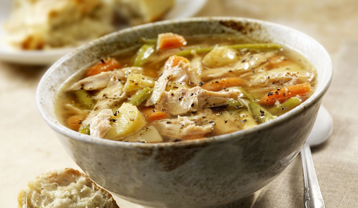 Receta: Caldo de pollo contra la alergia