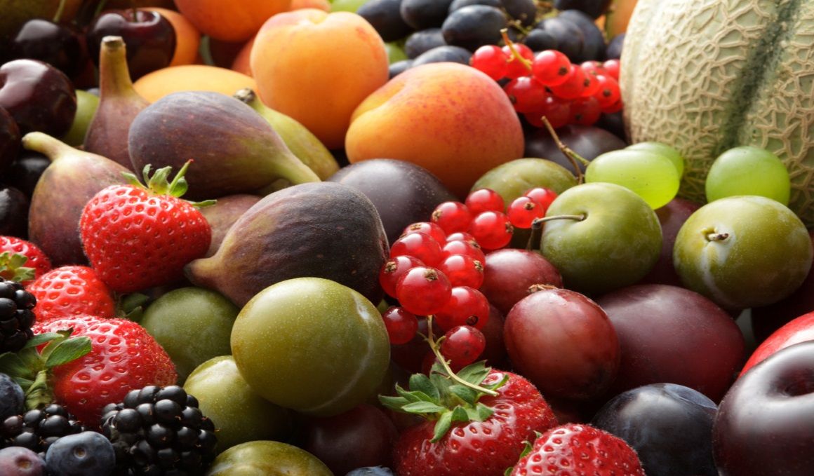 Qué aportan las frutas de verano