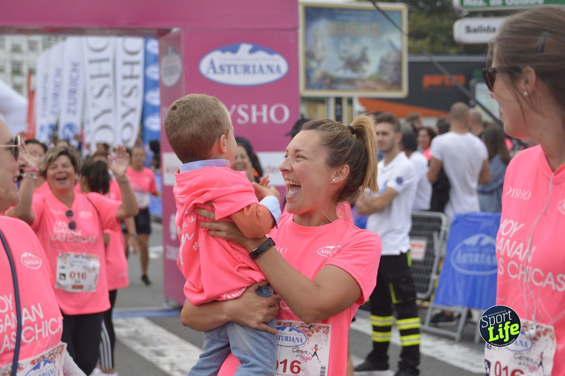 La Carrera de la Mujer de A Coruña en fotos