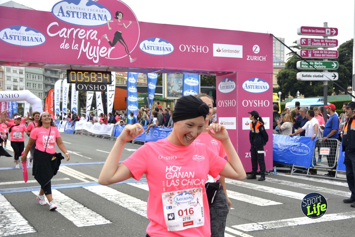 La Carrera de la Mujer de A Coruña en fotos
