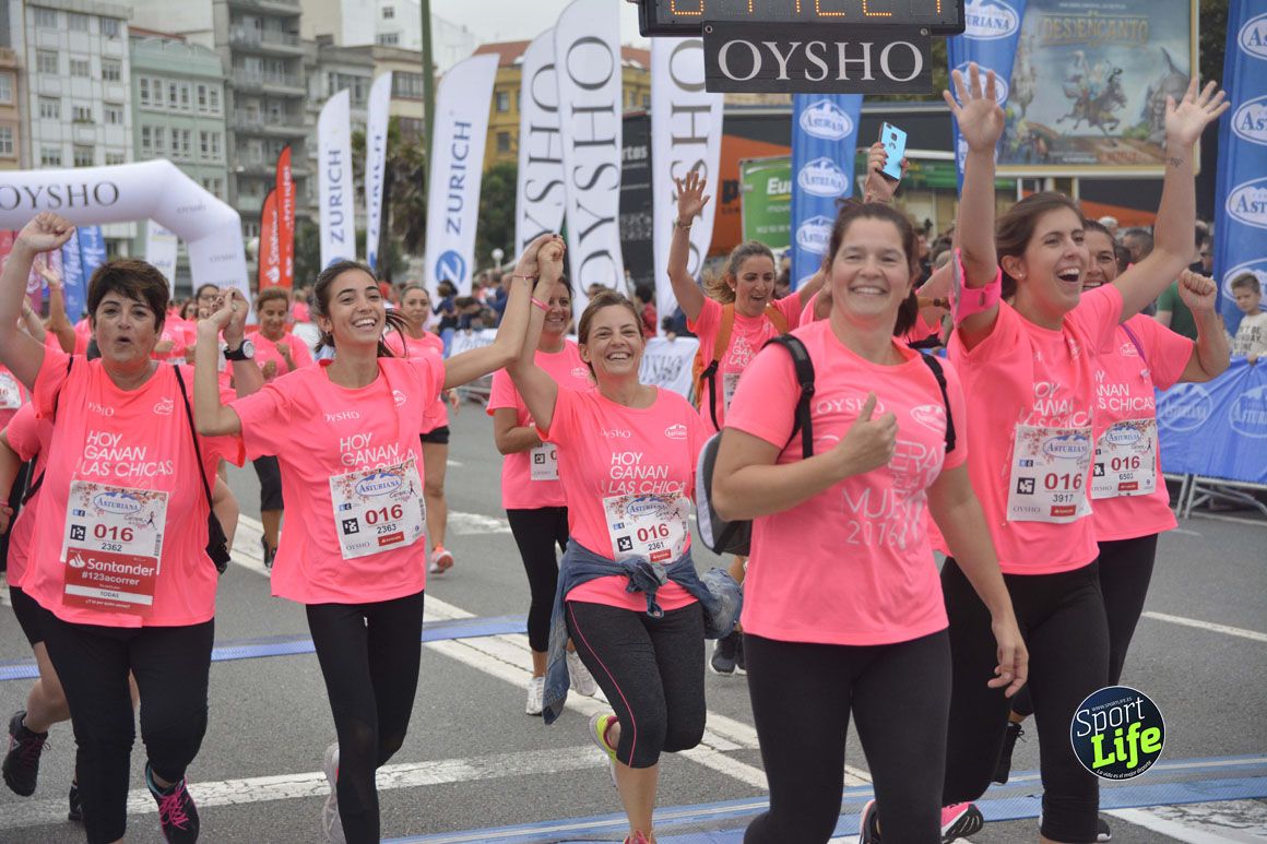 La Carrera de la Mujer de A Coruña dejó estas fotos