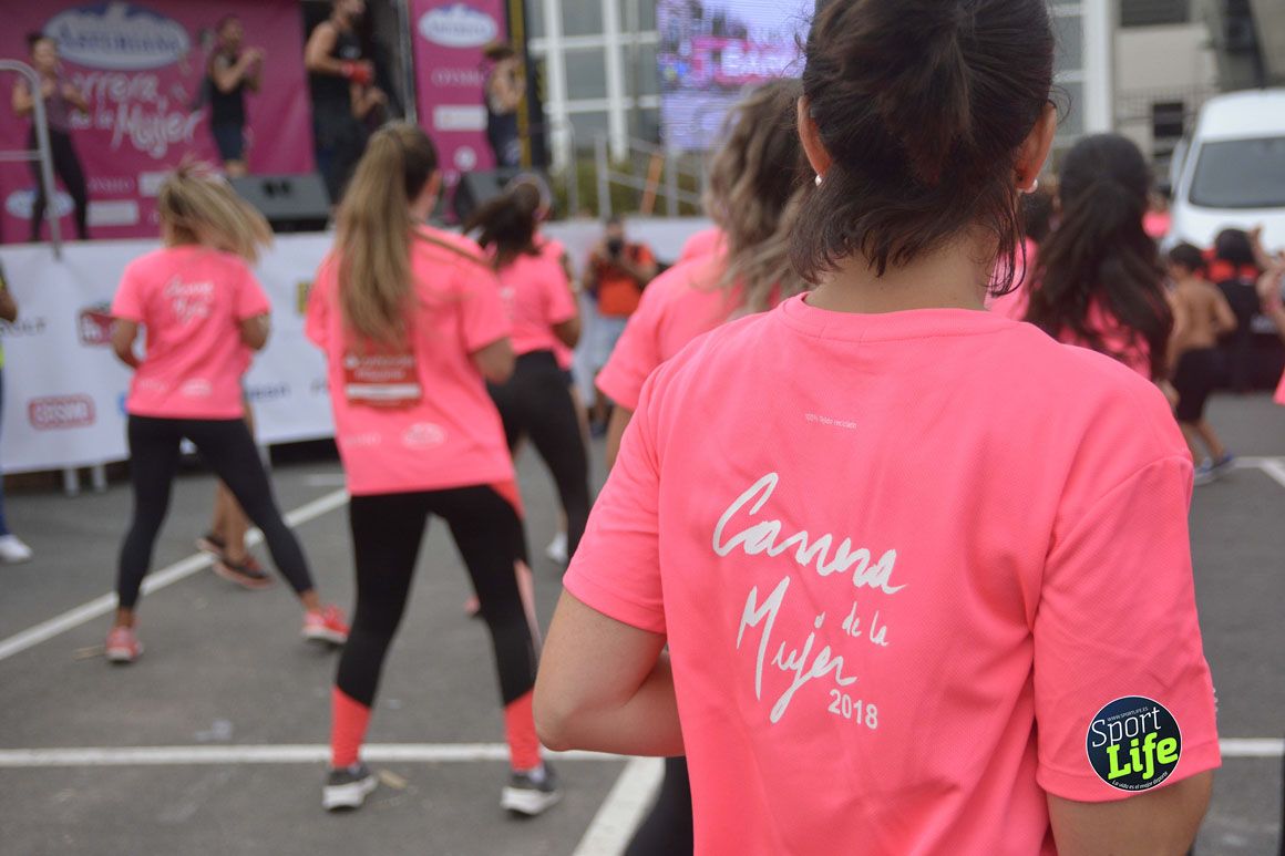 La Carrera de la Mujer de A Coruña dejó estas fotos