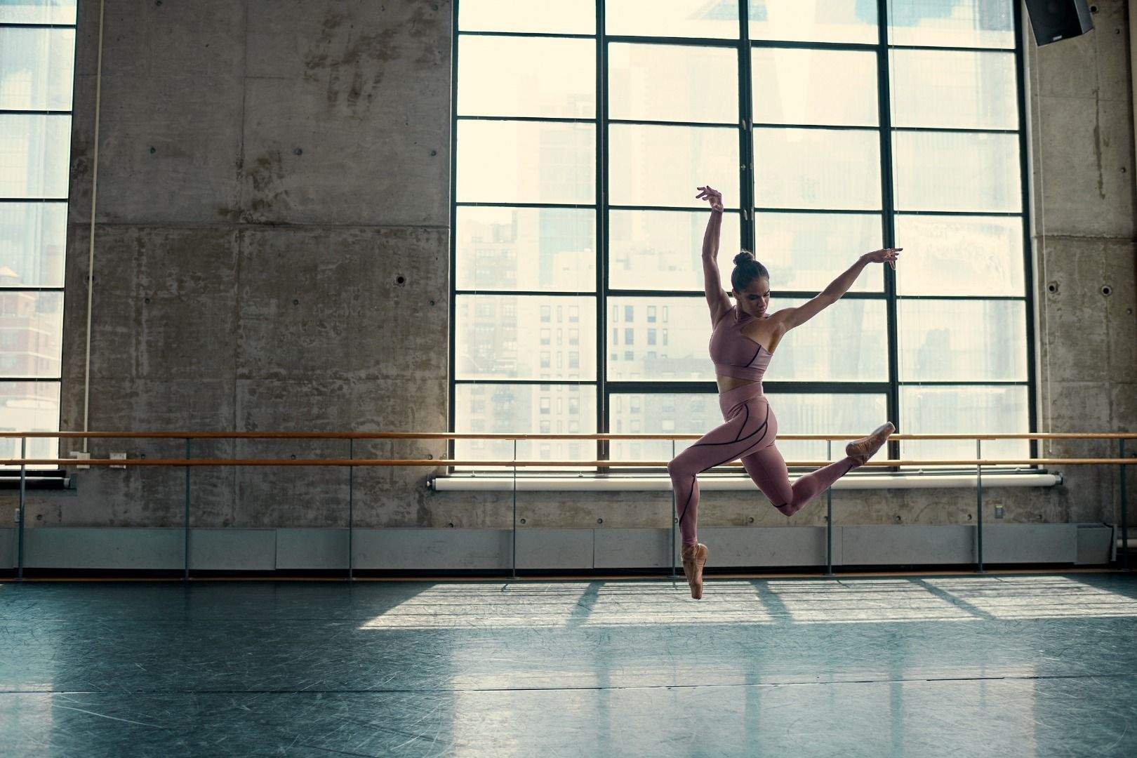 Under Armour junta a sus mejores deportistas en Will makes us family