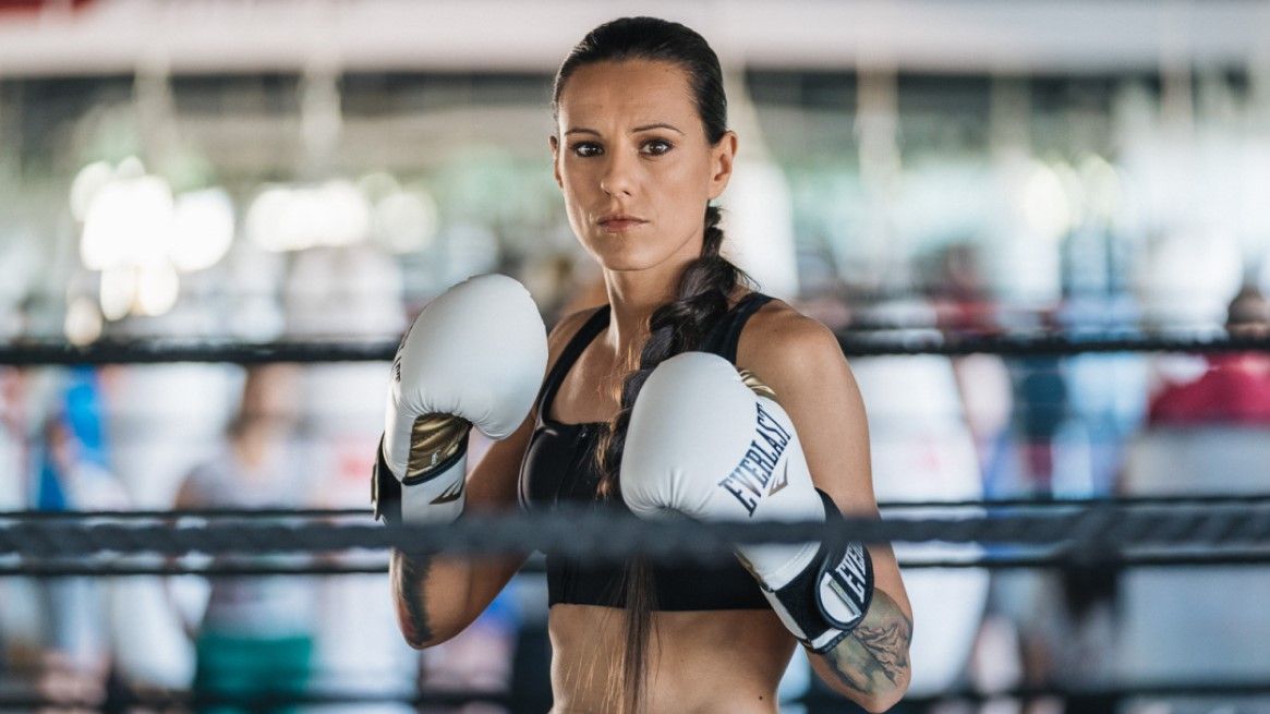 Joana Pastrana: "Alguno me pregunta que cómo me subo ahí para que me golpeen"