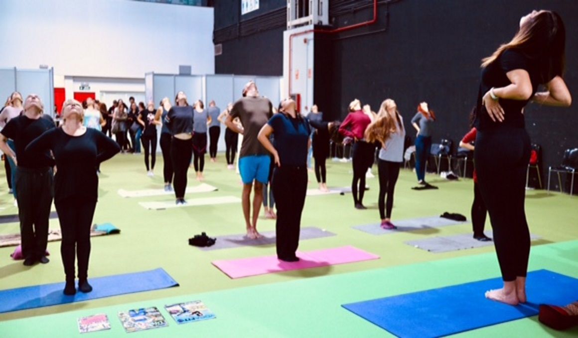El éxito de la masterclass de Yoga Tibetano Lu Jong en la Veggie World