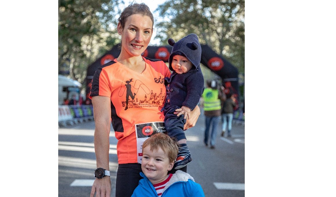 La "supermamá" Sophie Power: "Es un orgullo poder ser una inspiración para miles de mujeres"