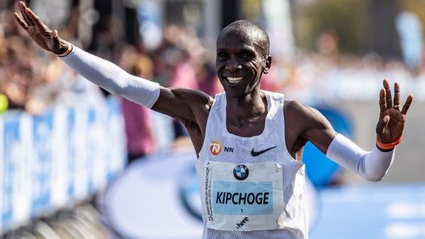 ¿Cuánto tiempo eres capaz de correr al ritmo de Eliud Kipchoge?