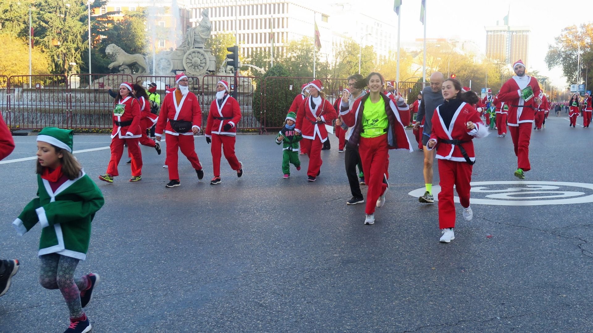 El Ambiente de la Carrera de Papá Noel 2018-3