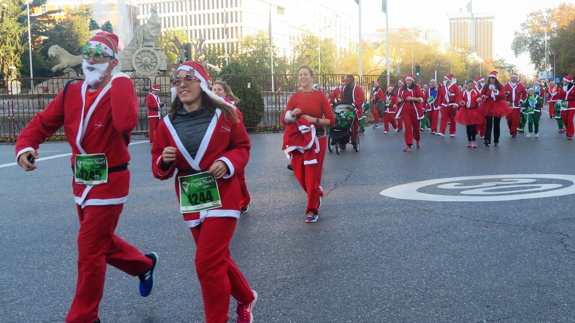 El Ambiente de la Carrera de Papá Noel 2018-3