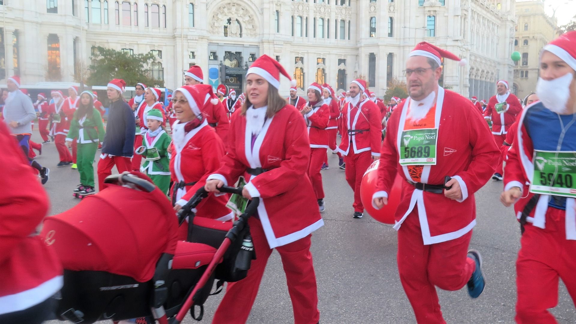 El Ambiente de la Carrera de Papá Noel 2018-10