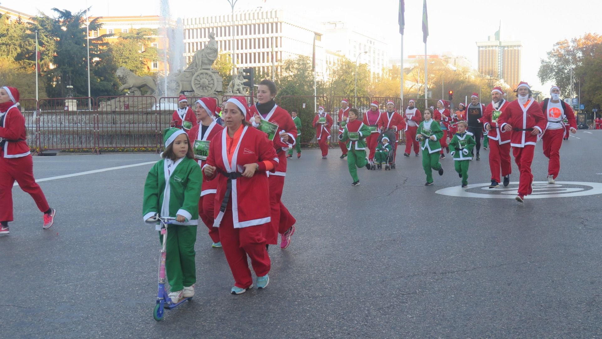 El Ambiente de la Carrera de Papá Noel 2018-16