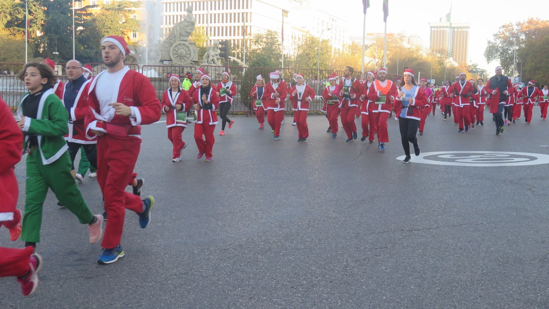 El Ambiente de la Carrera de Papá Noel 2018-17