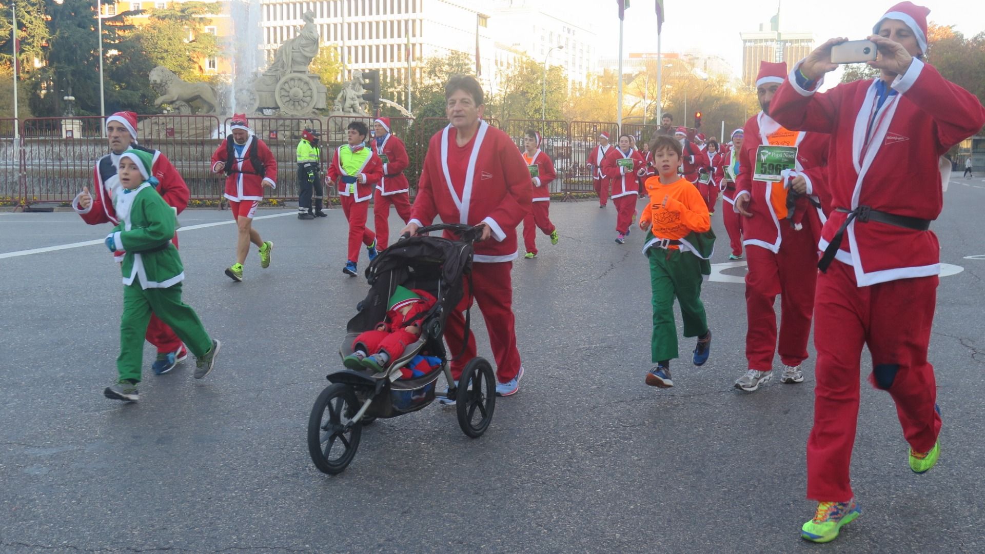 El Ambiente de la Carrera de Papá Noel 2018-17