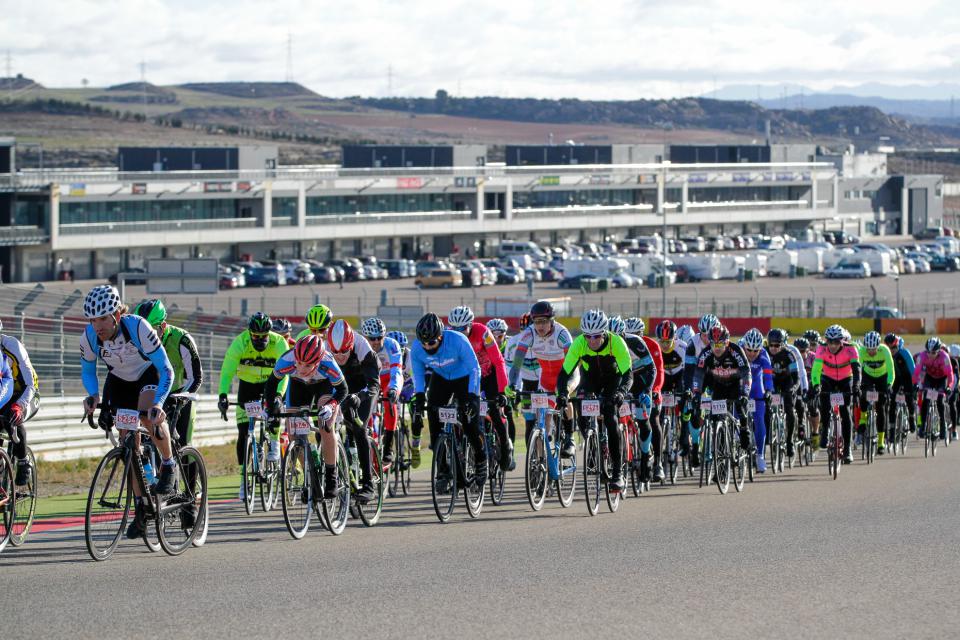 Corre, patina o pedalea en el Circuito de Motorland