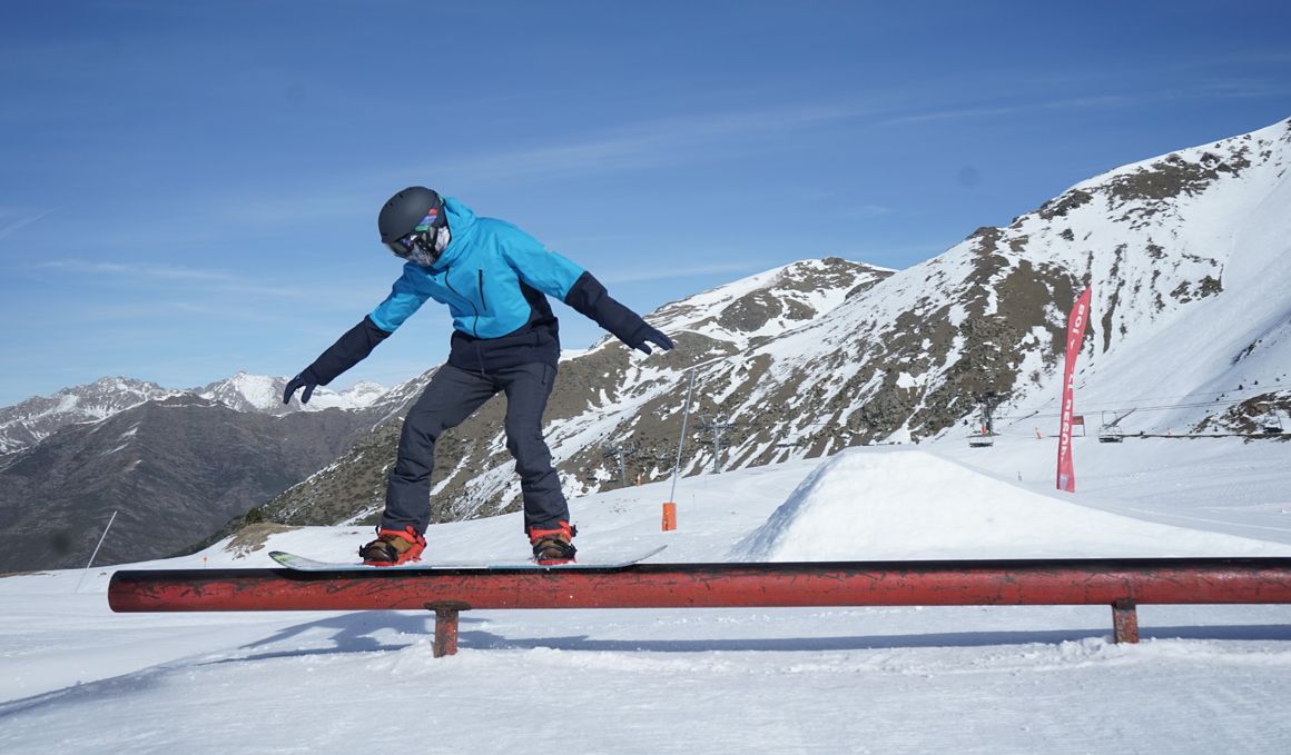 Snowboard, ¡a por tu primer rail!