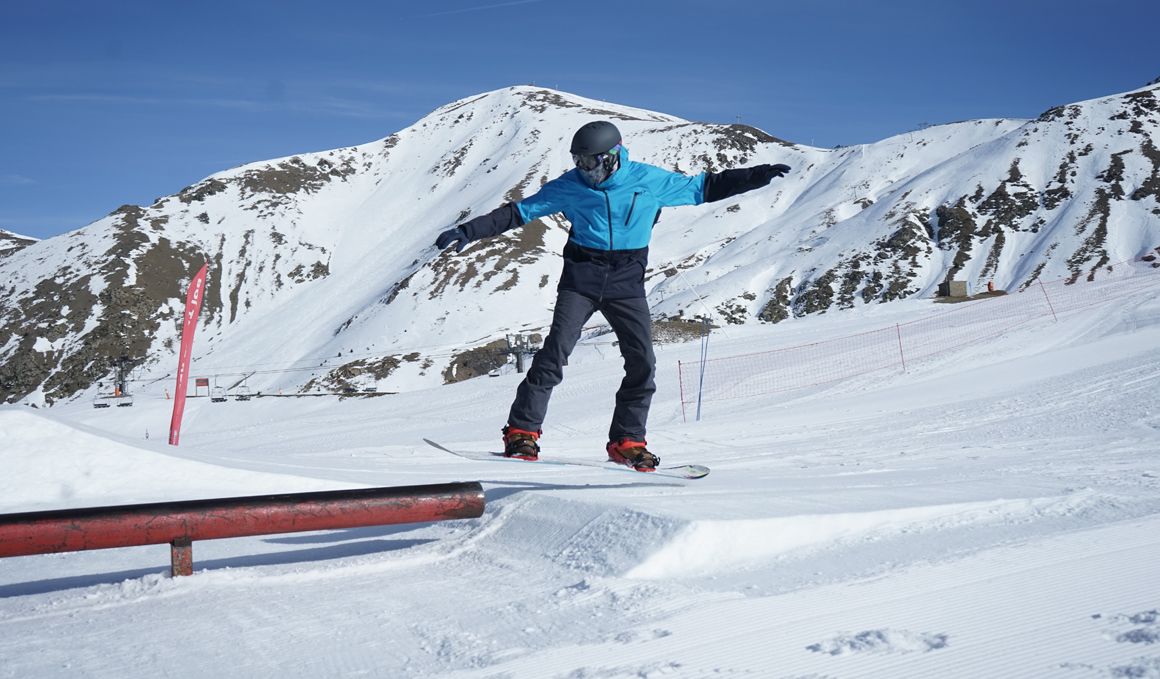 Snowboard, ¡a por tu primer rail!
