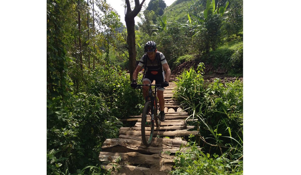 Bike Challenge Rwenzori, una aventura solidaria en bici por Uganda con Kelele Africa