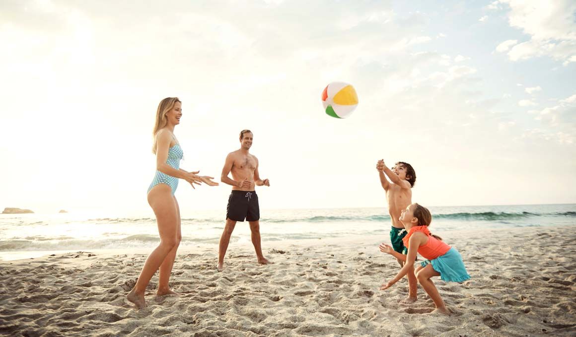 Las claves para organizar una vacaciones deportivas con tus hijos