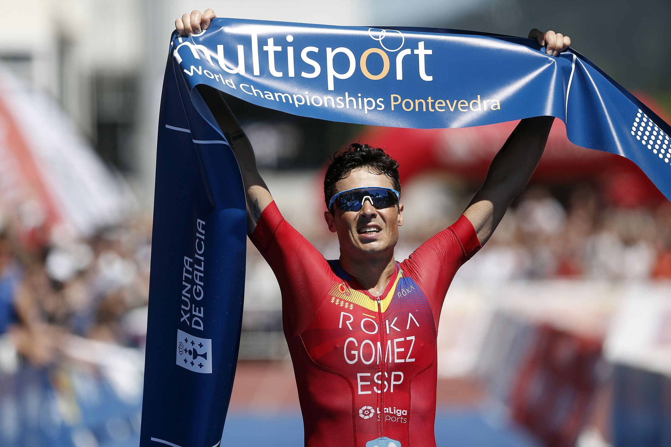 Gómez Noya gana el Mundial de larga distancia "en casa"