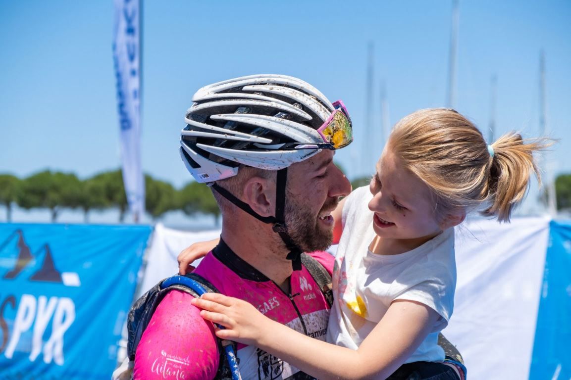 La Transpyr solidaria: Caminando con Aitana y el  Síndrome de Angelman