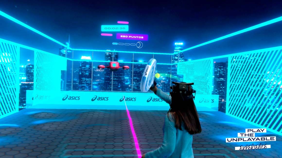 juego de realidad virtual de Asics que te enseña a jugar al pádel