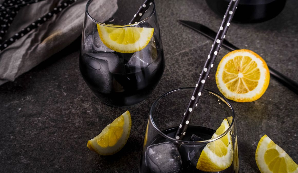Limonada negra, la nueva bebida détox
