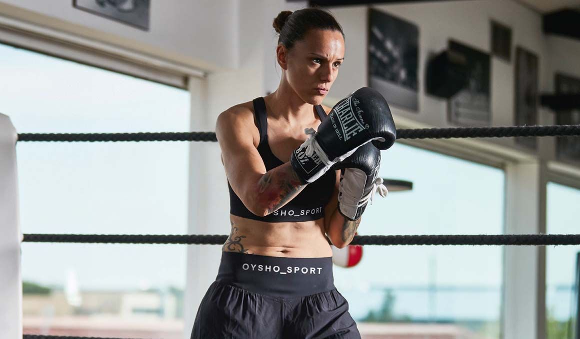 Joana Pastrana te prepara para tu primera clase de boxeo
