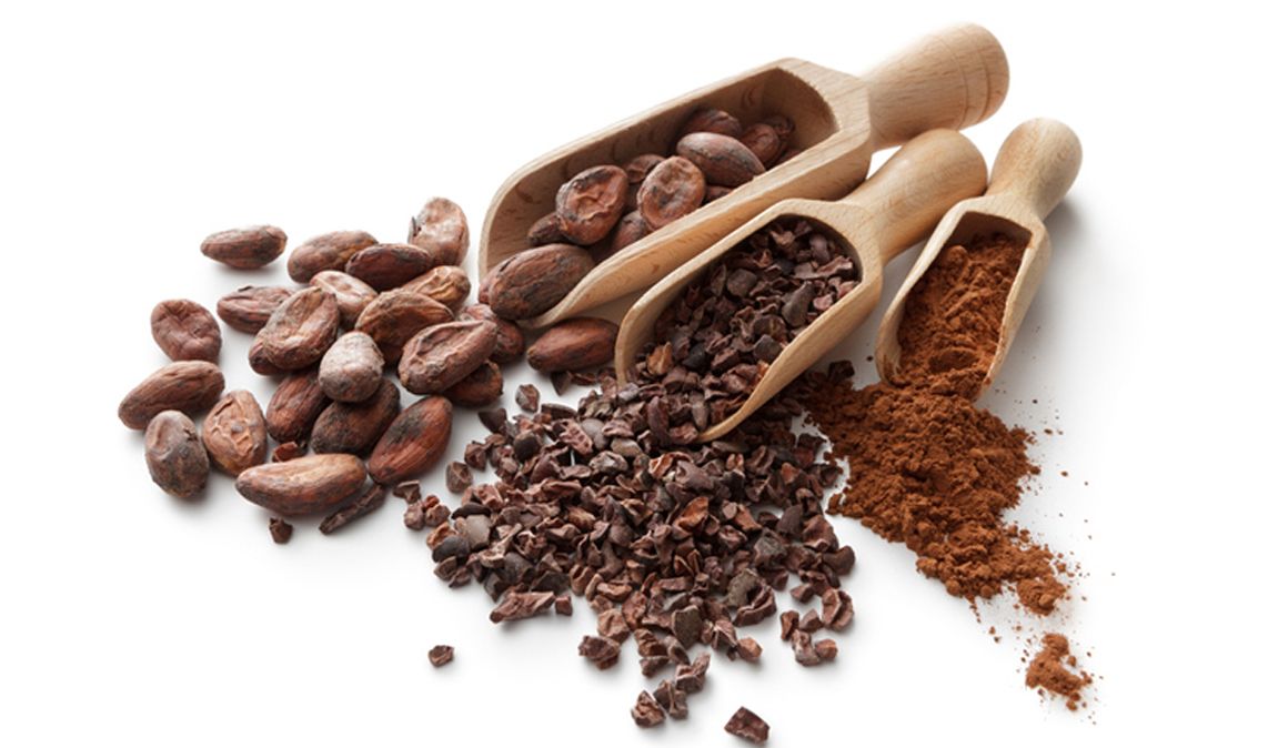 5 beneficios del cacao y 1 receta de batido proteico de cacao, almendras y maca para deportistas
