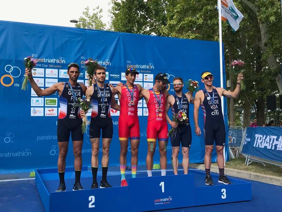 El paratriatlón español se da cita en Banyoles