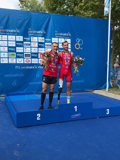 El paratriatlón español se da cita en Banyoles