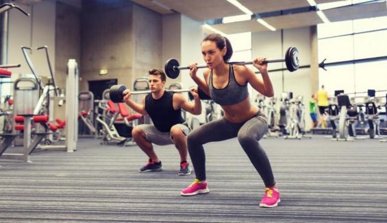 Primera media hora en el gimnasio es para conectar los audífonos