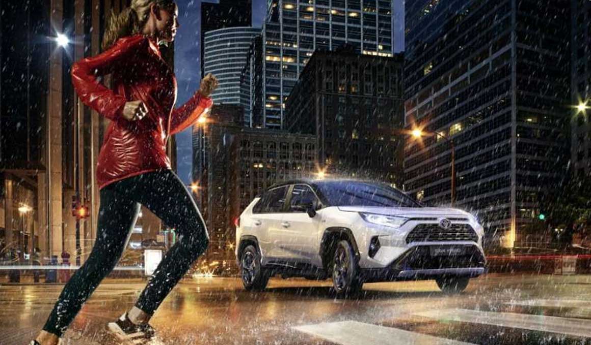 Eléctrico, térmico, híbrido… ¿qué coche es el más lógico para un deportista?