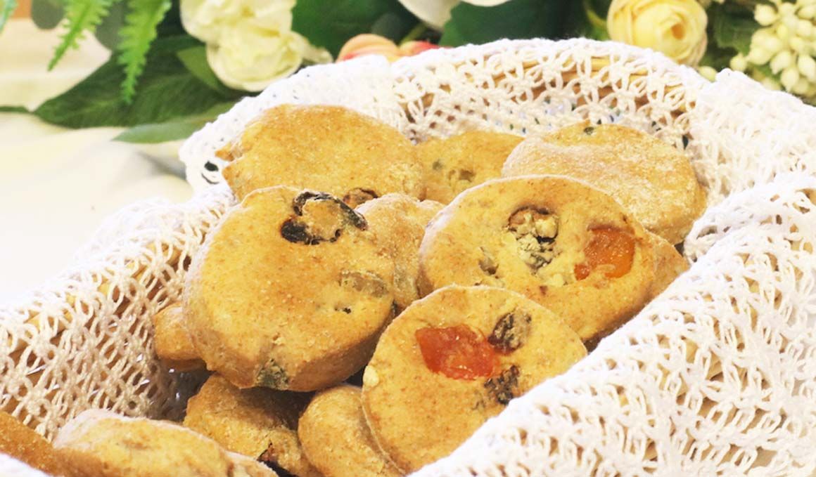 Galletas integrales fitness con fruta y frutos secos