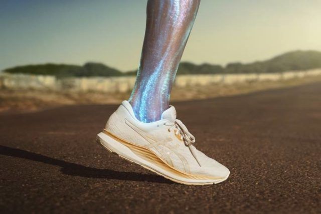 Evoride,  la tecnología de asics de curvatura en la media suela por 130 euros