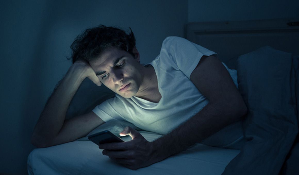 Cuidado con los efectos sobre el sueño del Vamping Tecnológico