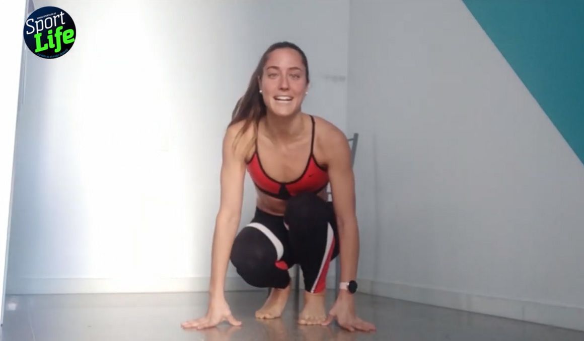 El entrenamiento de menos de 10 minutos para hacer en casa que te mantiene activo