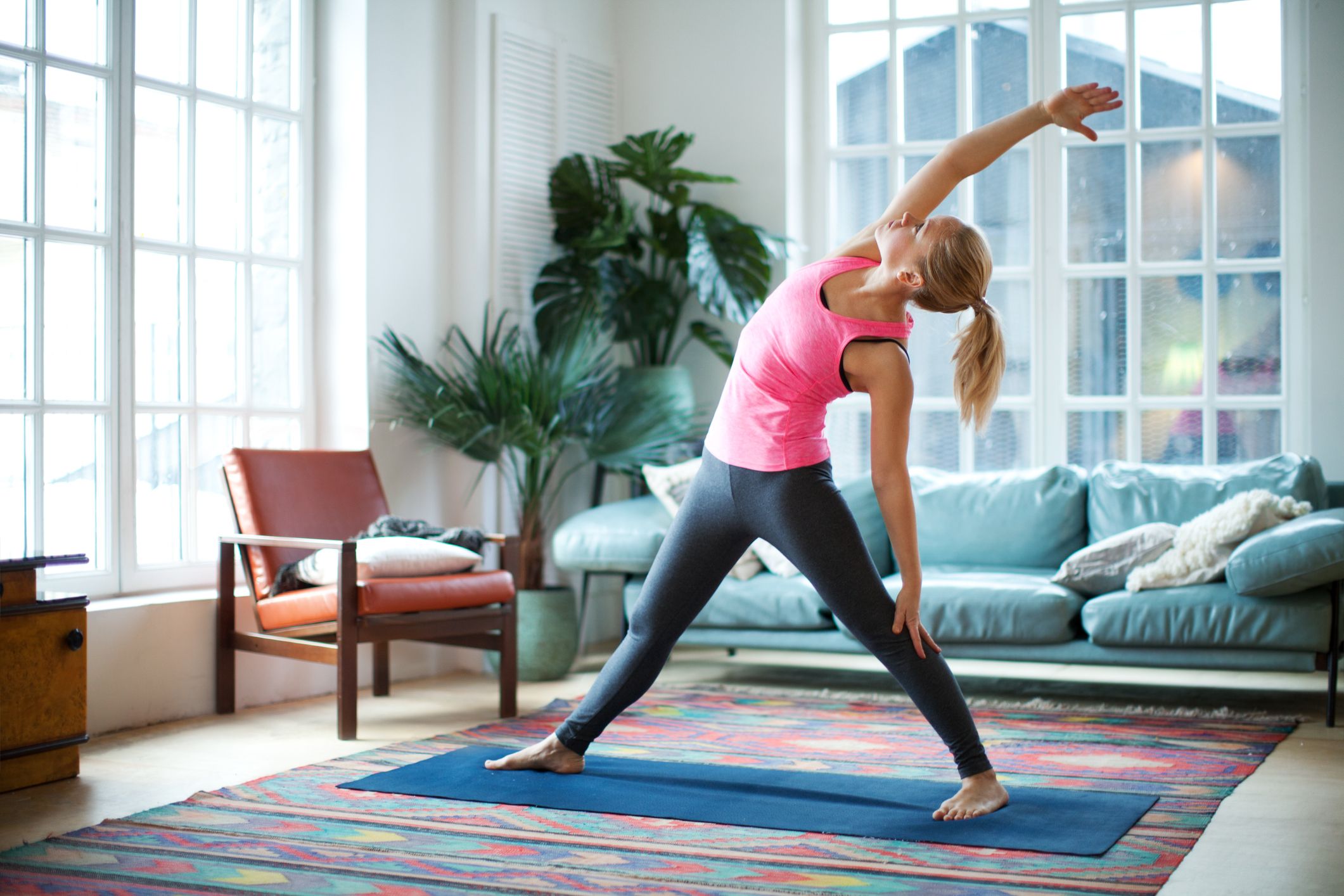 Cómo organizar tu propio plan de entrenamiento en casa y sin material:  ejercicios, series, repeticiones y descansos