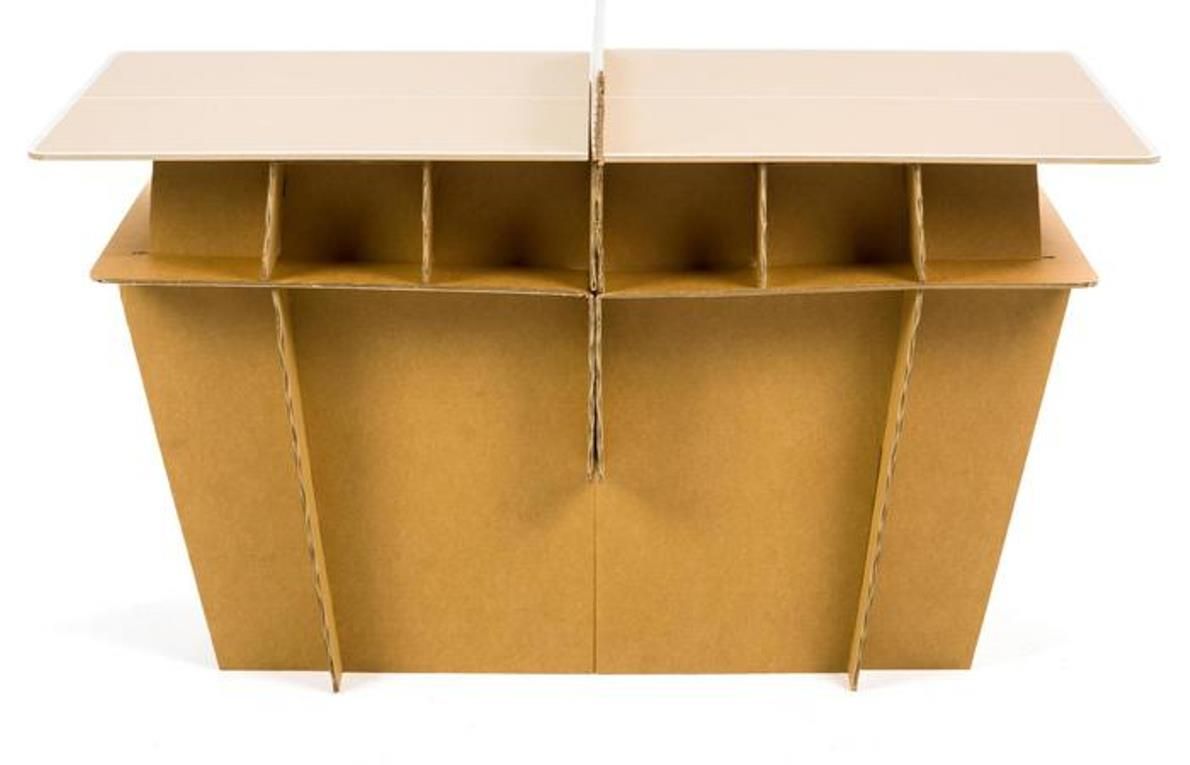 La mesa de ping pong de cartón reciclado que ha triunfado en la cuarentena