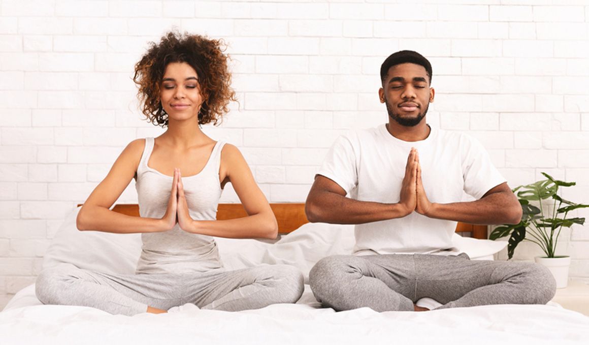 10 Posturas de yoga para tener mejor sexo y subir la libido