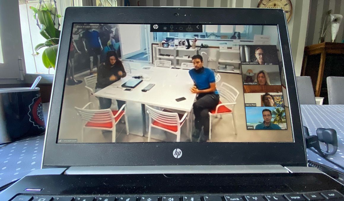 En casa, conectados por Zoom con nuestros amigos de la empresa Lurbel.