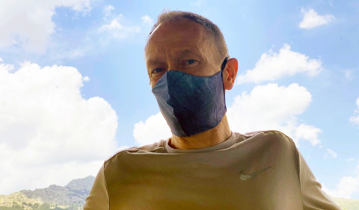 JeansTrack presenta su mascarilla casual-deportiva