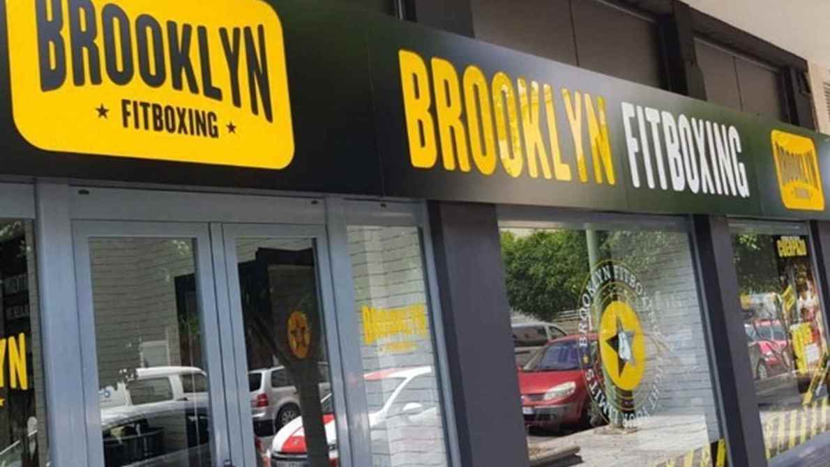 Muere el dueño del gimnasio Brooklyn Fitness de Marbella al caerle encima una persona 