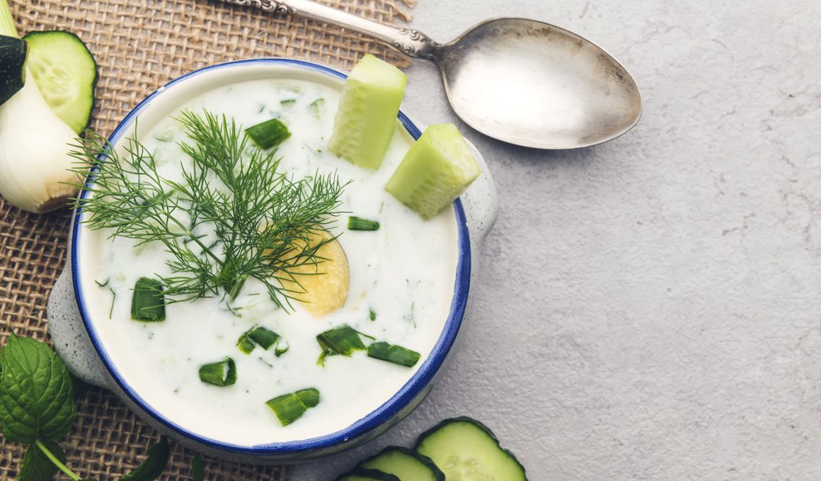 Receta de Sopa Fría de Pepino, Yogur y Mostaza
