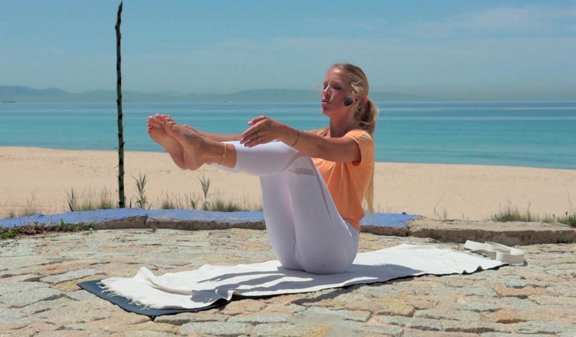 Nace TheClassYoga, un estudio de yoga online en español