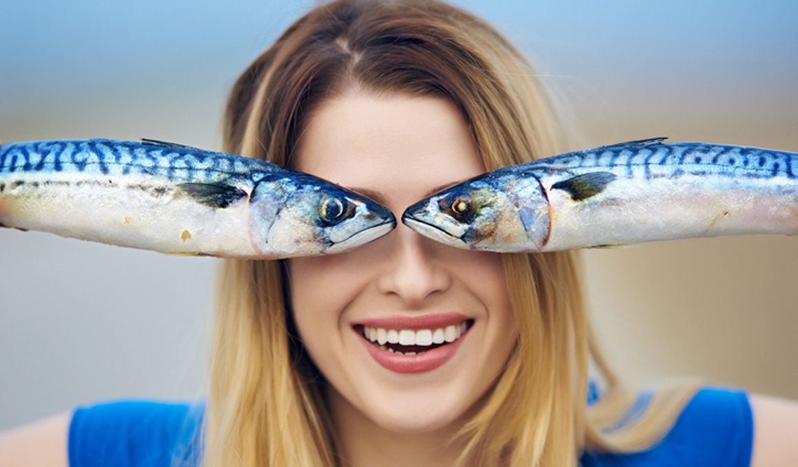 Una razón más para comer pescado: protegerte de la contaminación ambiental
