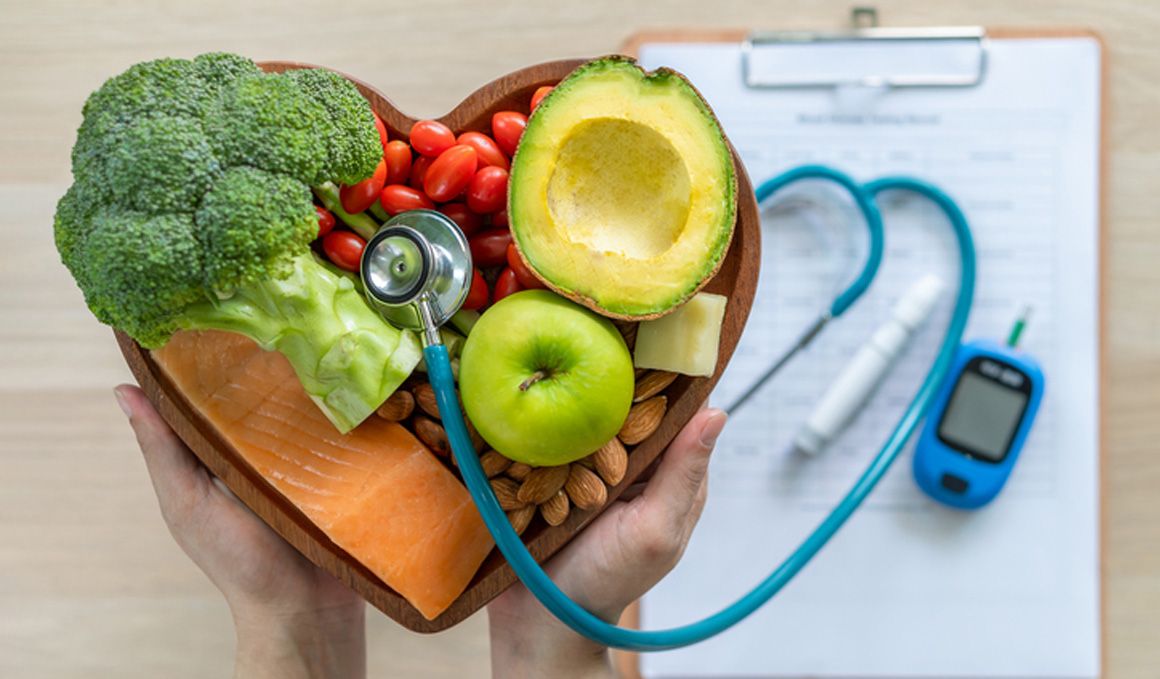Nuevas recomendaciones para equilibrar el colesterol: Reducir la ingesta de carbohidratos, no las grasas