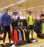 Under Armour se abre paso...