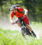 Bicicleta de montaña, ¿suspensión doble o sólo delantera?