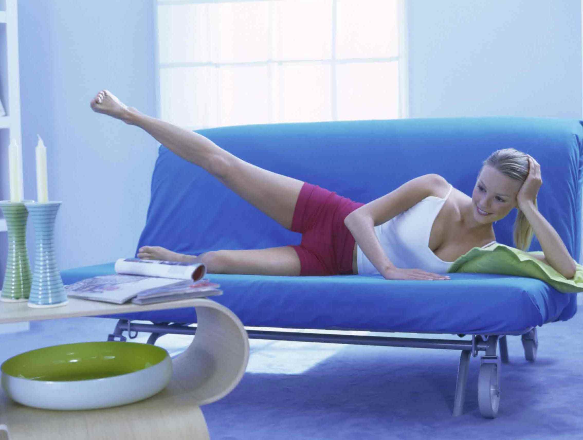 Rutina fitness: sin levantarte del sofá