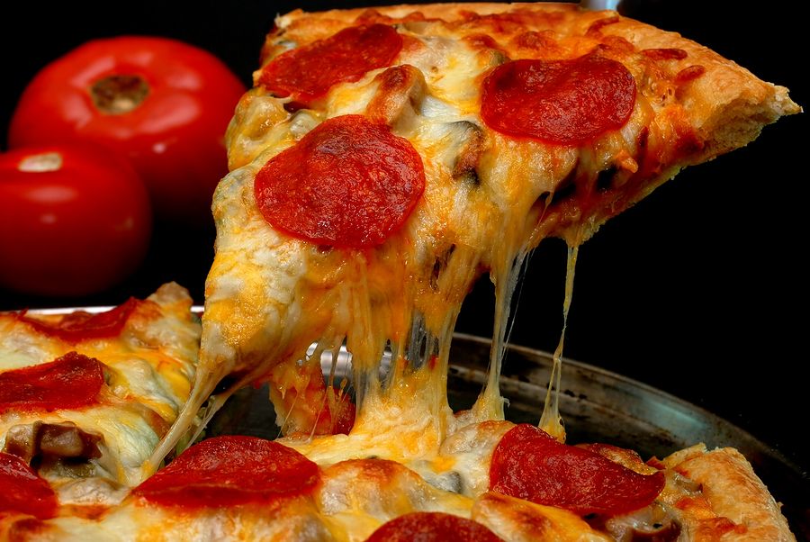 ¿Cómo quemo dos porciones de pizza?
